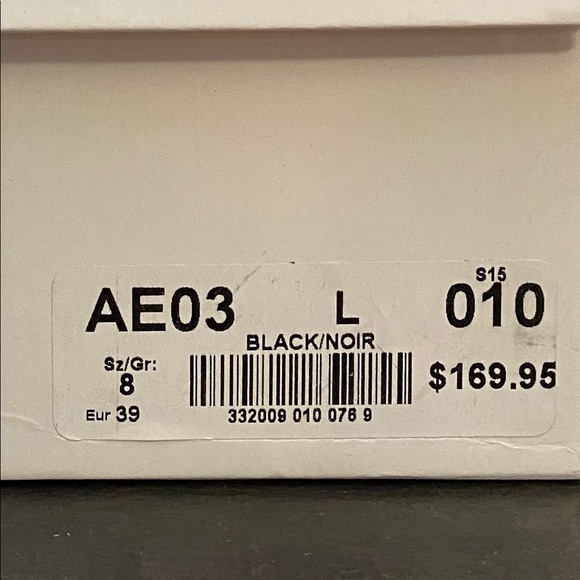 Black leather heels. Made in Italy. Size 8. - Picture 9 of 9